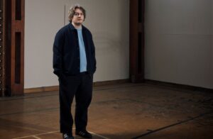 Lewis Capaldi ปล่อยเพลงเพราะต่อเนื่องกับ “Almost” แนวป็อปบัลลาดสุดซึ้งเตรียมปล่อยอีพี Survive ที่ทุกคนรอคอย 14 พ.ย. นี้