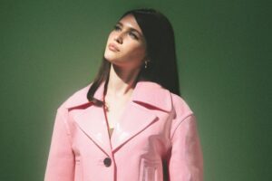 SIENNA SPIRO ศิลปินสาววัย 20 ปีจากลอนดอน ส่งเพลงใหม่ “Die On&hellip;