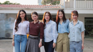 “เบ็คกี้-แอปเปิ้ล-มิ้ม” นักแสดง 4 Elements บ้านวาทินวณิช สวัสดีปีใหม่ “ติ๊ก กัญญารัตน์” ผู้จัดซีรีส์ค่าย North Star Entertainment แจกความสดใสรับปี 2569