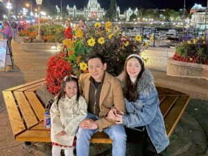 “นาตาชา” นั่งรถม้าครั้งแรก ทัวร์แคนาดายามค่ำคืน “ฟลุค” ระทึก! ลืมเงินแสนทิ้งบนเรือ