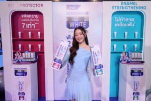 อิ้งค์ วรันธร นั่งแท่นพรีเซ็นเตอร์สินค้าใหม่ล่าสุด Sensodyne Clinical White