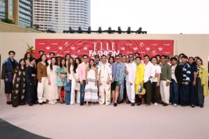 รวมดาวแฟชั่นนิสต้า! “ชมพู่ อารยา” นำทีมคนดังแห่งยุคร่วมชมรันเวย์ ELLE Fashion Fever at ICONSIAM ริมแม่น้ำเจ้าพระยาสุดอลังการ