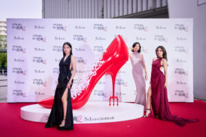 ปังมากแม่! เลดี้ปราง – ก้อย – มารีญา เฉิดฉายบนพรมแดง กระทบไหล่ไอคอนระดับตำนาน Meryl Streep – Anne Hathaway ในงาน The Devil Wears Prada 2 Red Carpet Event in Tokyo เริ่ดสมศักดิ์ศรีภาพยนตร์ตัวแม่แห่งยุค เตรียมคัมแบ็ก 30 เมษายนนี้ ในโรงภาพยนตร์