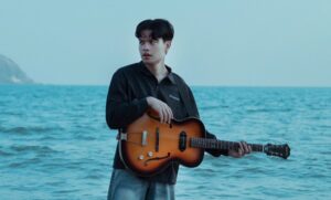 Varis ถ่ายทอดรักที่ยังค้างในใจ ผ่านซิงเกิลใหม่ “หากเธอจะยอมรับมัน (YOURS)”