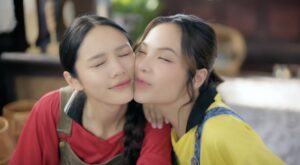 ดีพอกับใจ!!เกินต้าน “คุณแฟนบ้านนอก” หวานฉ่ำจนติดเทรนด์โลก สถานะ เฮียเกล้า (ลูกหมี-ปัญญาพัชร) กับ ศิ (ซอนญ่า-ศรัณย์ภัทร์) ขยับให้แฟนๆเตรียมเขินหนัก ใน “คุณแฟนบ้านนอก” Hometown Romance EP.5