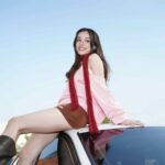 Moly Groves สาวน้อยอินดี้ป็อปวัย 18 ปี ส่งเพลงรักหวานสดใส “Falling In Love” ตัวแทนคนรุ่นใหม่ที่อยากย้ำว่า การบอกรักใครสักคน ไม่ใช่เรื่องยุ่งยากอย่างที่คิด