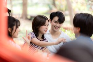 แฟนซีรีส์เตรียมใจละลาย  “แบงค์ ศรราม” อินหนัก คุกเข่าขอ “โมบาย พิมรภัส” แต่งงาน หวานสะเทือนโค้งสุดท้าย ยิ้มทั้งน้ำตาใน “เพชรประกายซีรีส์” EP.11