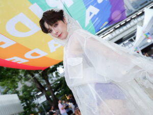 “เอิร์ธ กัษมนณัฏฐ์“ สะกดทุกสายตาใน Bangkok Pride 2026 ทลายกรอบด้วยแฟชั่นสุดทรงพลัง “The Transparent Vanguard”