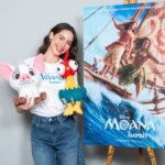 “Disney’s Moana โมอาน่า” เผยแฟชั่นเซ็ตสุดเอ็กซ์คลูซีฟของ “ญาญ่า อุรัสยา” พร้อมเปิดตัวในฐานะผู้พากย์เสียงภาษาไทย “โมอาน่า” ชวนแฟน ๆ ซื้อตั๋วล่วงหน้าวันนี้ ก่อนออกเรือท่องมหาสมุทรไปด้วยกัน 9 กรกฎาคม ในโรงภาพยนตร์ทั่วประเทศ