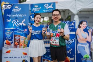 บลูไดมอนด์ อัลมอนด์ บรีซ ร่วมส่งต่อสุขภาพดีในงานวิ่ง “7-Eleven MILK RUN” ขนทัพนมอัลมอนด์เติมพลังให้นักวิ่งคึกคัก