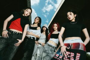 เดบิวต์แล้ว! 5 สาว “TACE” ก้าวสู่ศิลปินอย่างเต็มตัว เปิดตัวซิงเกิลแรก “Mask On” บนเดบิวต์สเตจสุดอลังการ เสิร์ฟเพอร์ฟอร์แมนซ์สะกดทุกสายตา